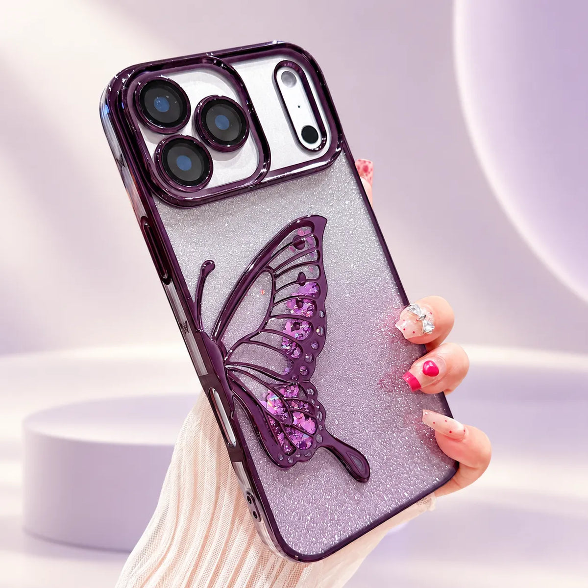 Deksel til iPhone 18/17/16/15/14/13/12 med 3D-sommerfugler og glitter – blankt, elektroplettert TPU-design