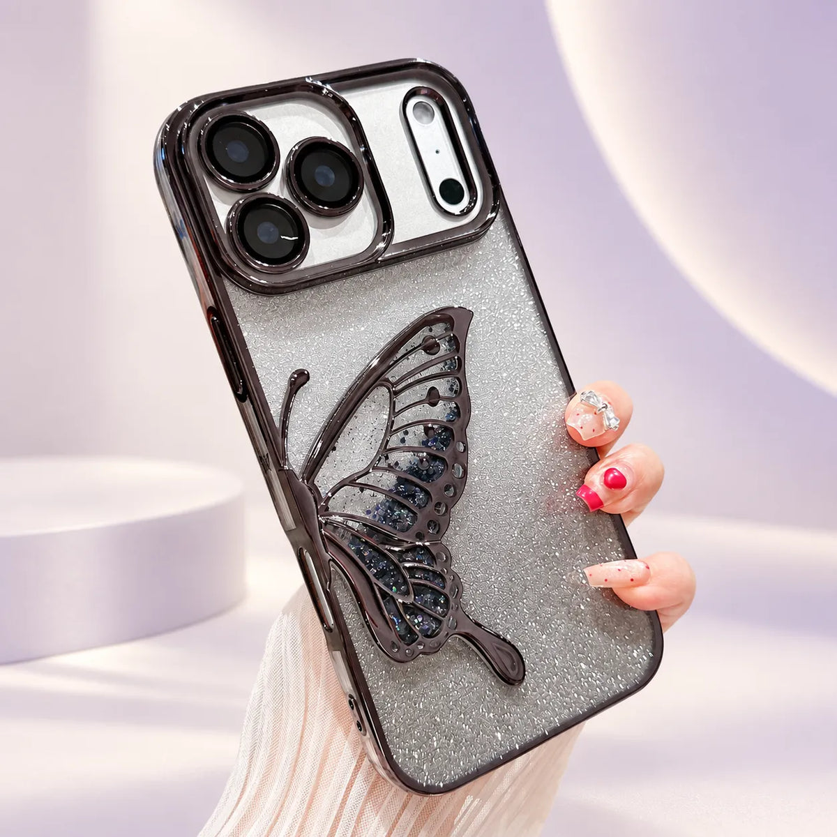 Deksel til iPhone 18/17/16/15/14/13/12 med 3D-sommerfugler og glitter – blankt, elektroplettert TPU-design