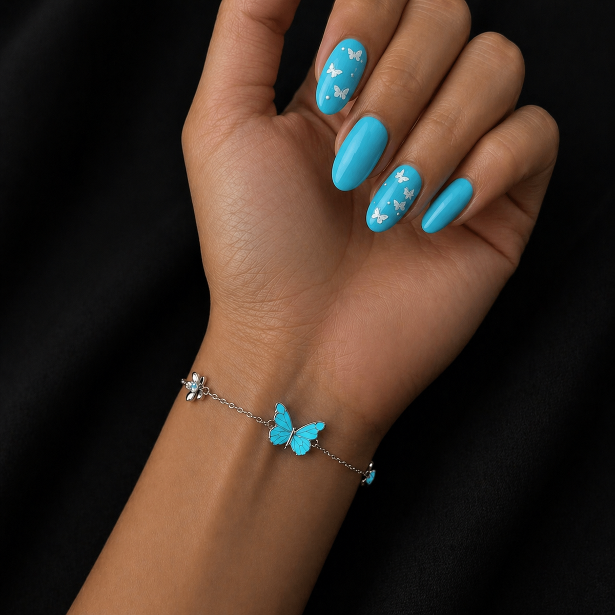🦋💙Halskjede- og armbåndssett med lysende sommerfugl-anheng