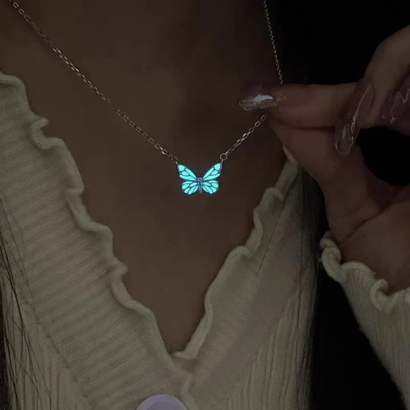 🦋💙Halskjede- og armbåndssett med lysende sommerfugl-anheng